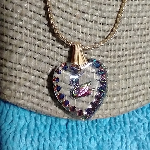 Multicolor Colorful Swan Heart Necklace Goldtone Vintage - Picture 3 of 4